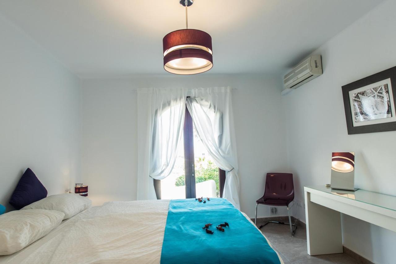 Villa Mediterránea: Spacious Luxury with Sea Views Atamaria Exterior photo